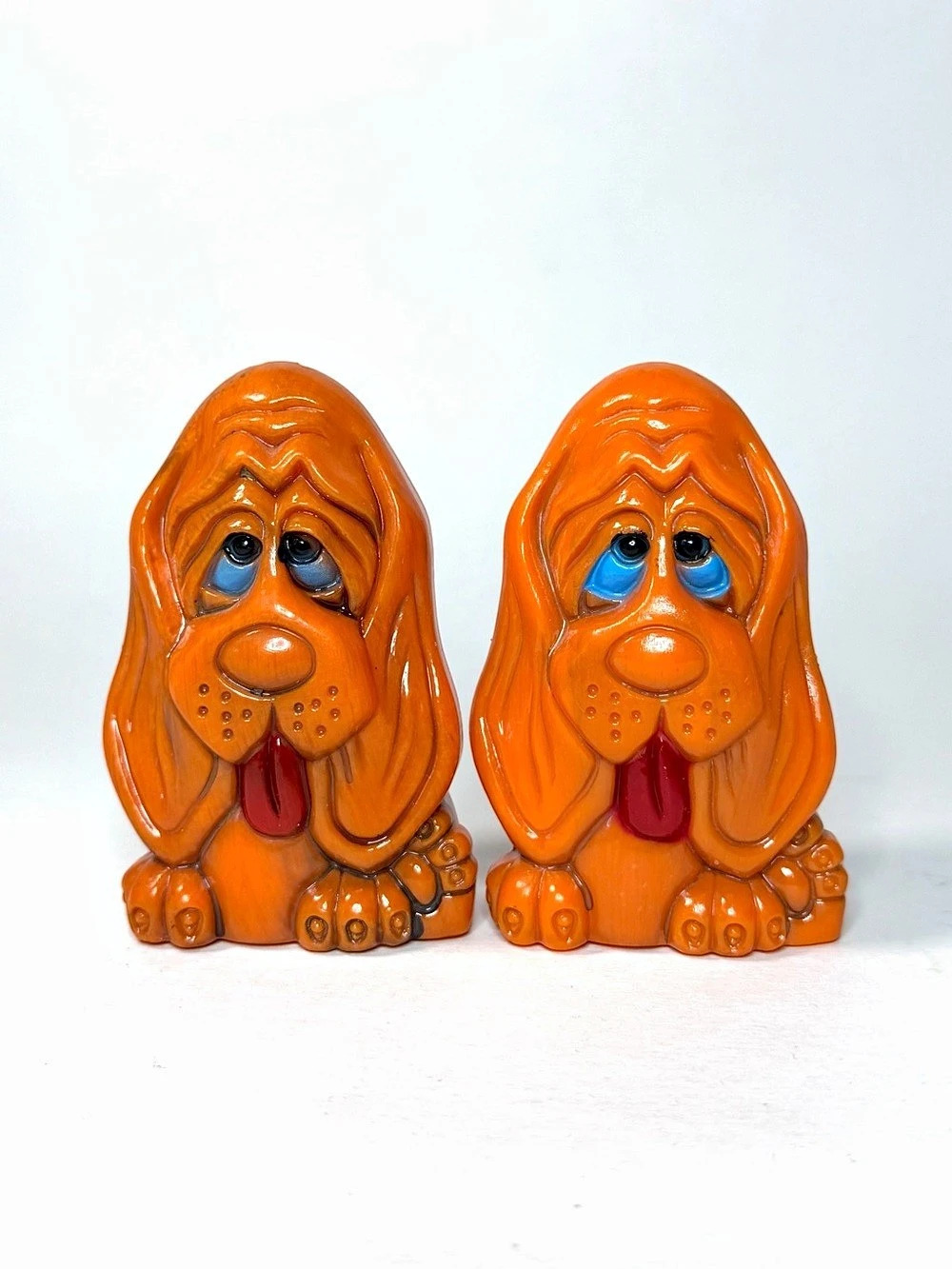 1970s Vintage Basset Hound Dog Salt & Pepper Shakers